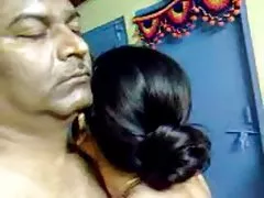 Sexy hausgemachte indische Reife behaarte Paar haben genial sex