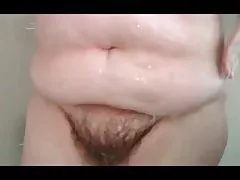 BBW Frau Duschen ihr Arsch, haarige Muschi
