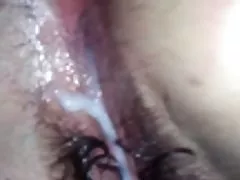 Creampie in haarige Muschi