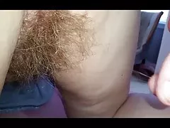 Das Spiel mit ihren haarigen Arsch fand ich ein 10-Zoll-pube