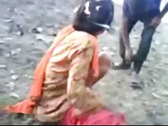 Sexy indische Gf hat einen harten Fick mit ihr bf im freien